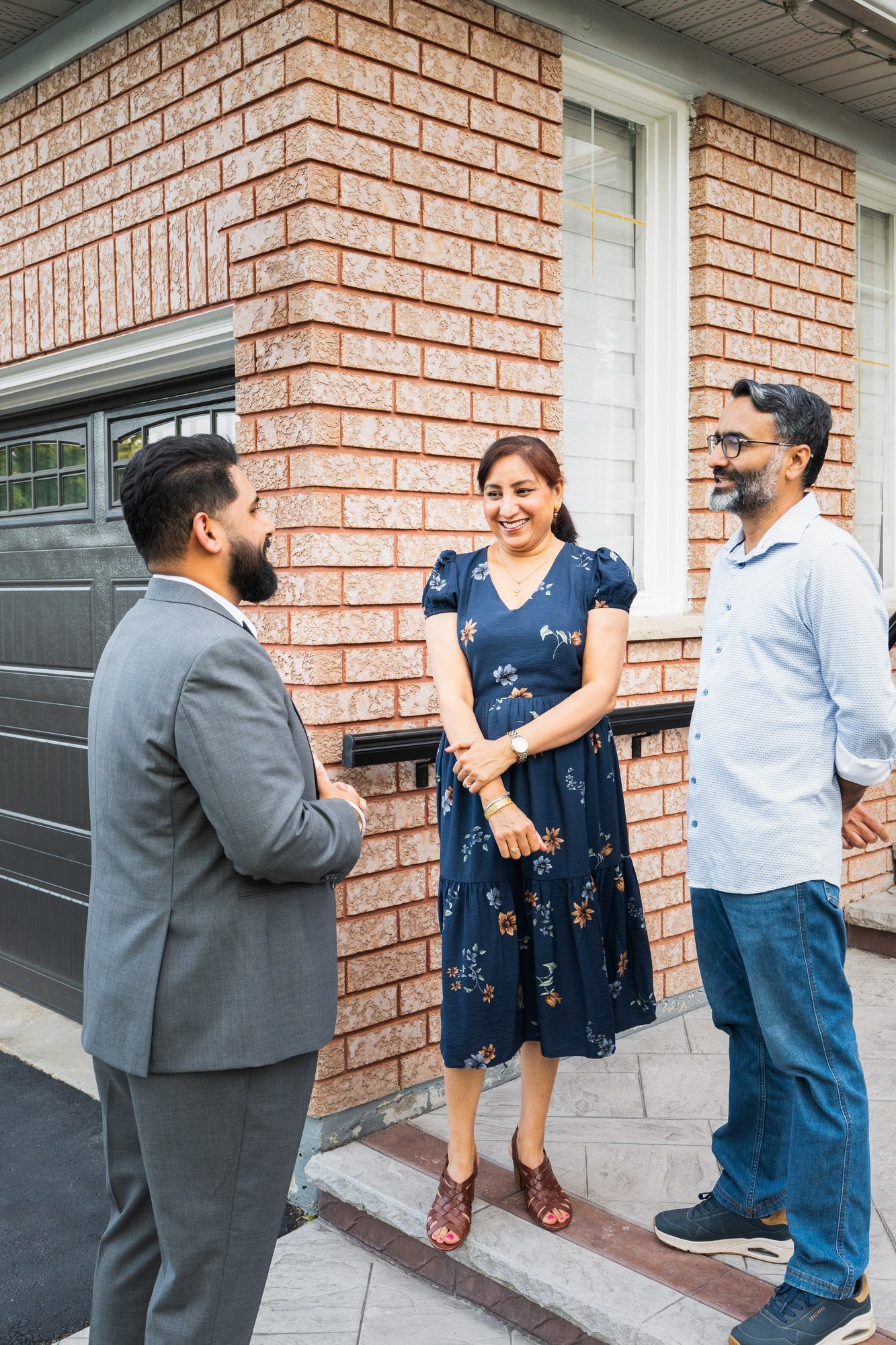Khushpal Singh Pawar speaking with community members